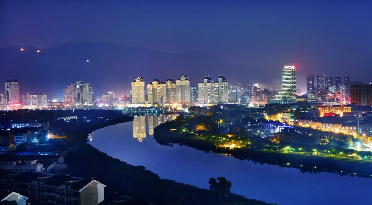 快看過來!政府給您5萬元,請您用一句話叫響黃巖